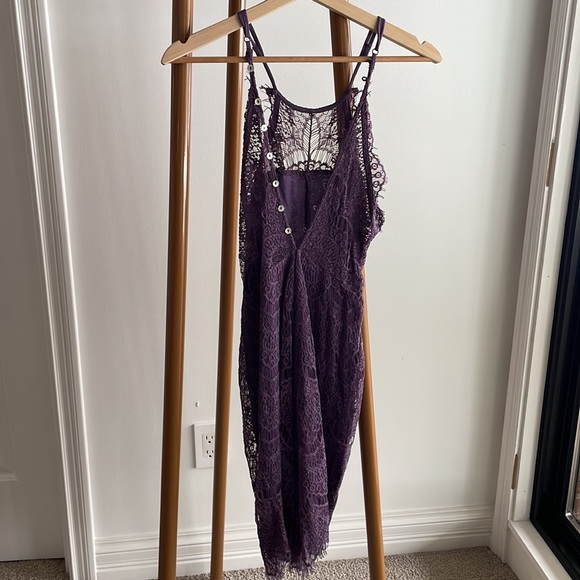 Free people eyelash lace she’s got it slip dress - Picture 5 of 7